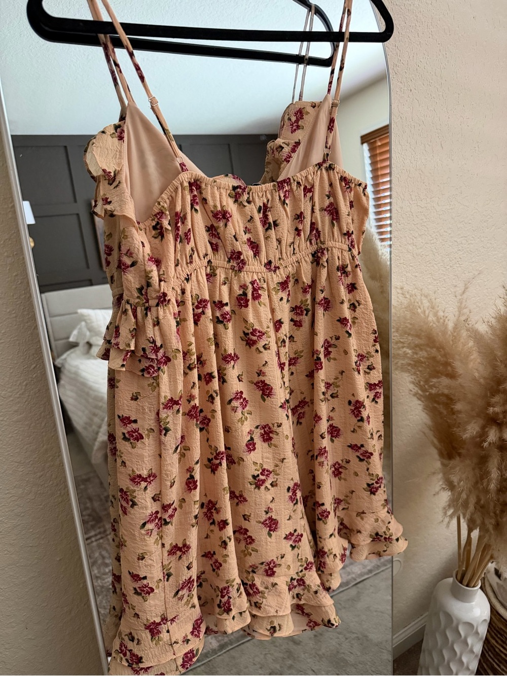 Vici Rebel Bloom Ruffle Floral Romper - Picture 5 of 6